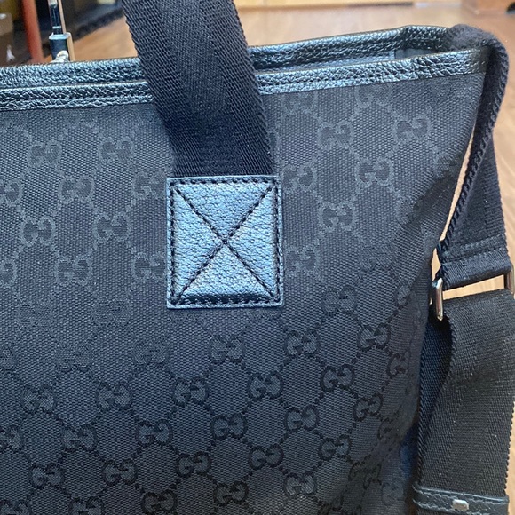 💯 % authentic Gucci crossbody bag - Picture 9 of 16